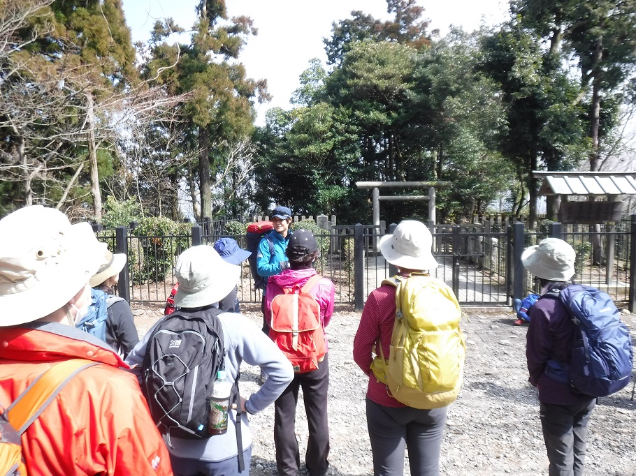 二上山・雄岳山頂にある大津皇子のお墓