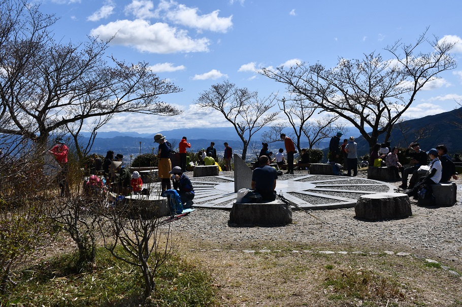 二上山山頂