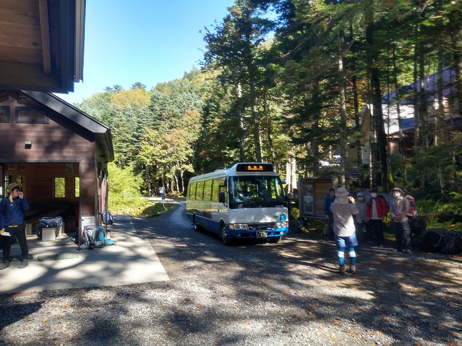 北沢峠で準備