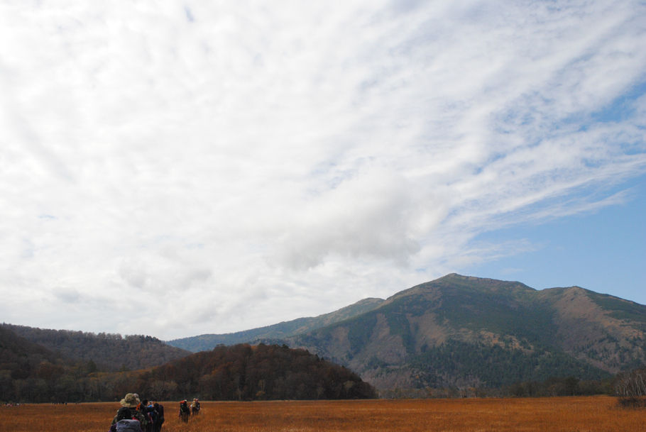 至仏山と雲のコントラストが美しい