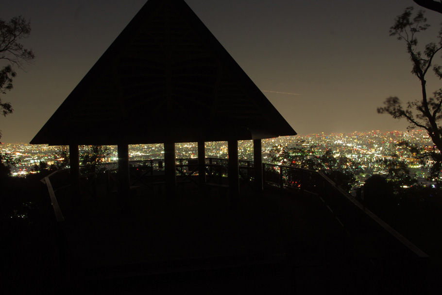 額田山展望台と大阪平野の夜景