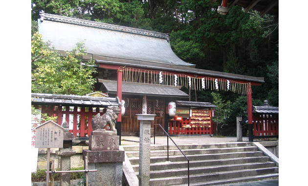 平岡八幡宮