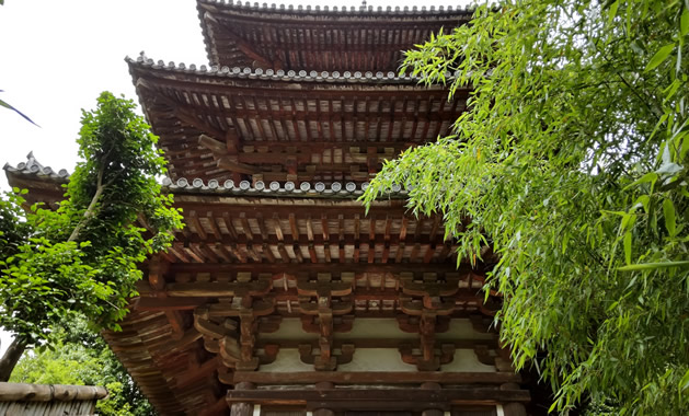 當麻寺の東塔（イメージ）