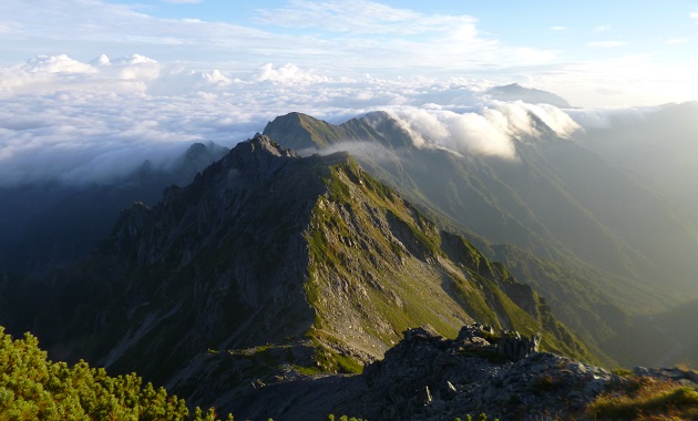 針ノ木岳から見たスバリ岳・赤沢岳方面(イメージ)