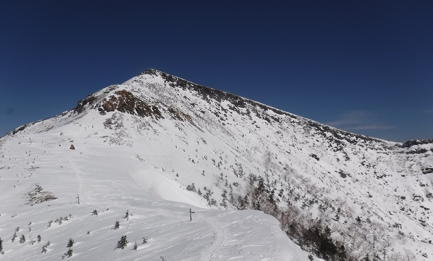 赤岩の頭から見た硫黄岳（イメージ）