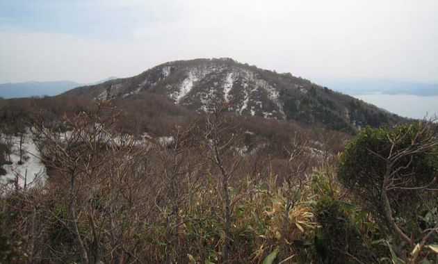 蠑螺ヶ岳から見た西方ケ岳（イメージ）