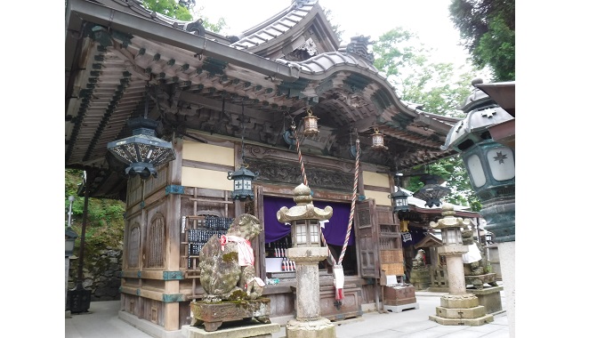 能勢妙見山・山頂にある本堂(イメージ)