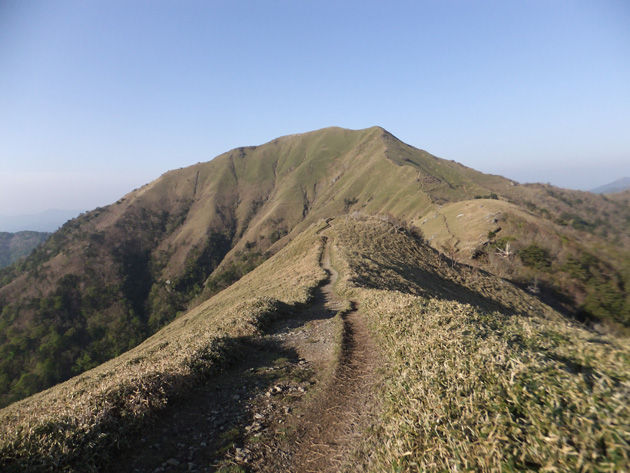 次郎笈へと続く剣山縦走路（イメージ）