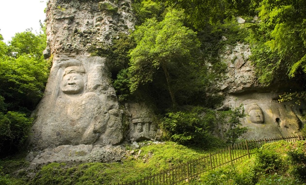 国内最大級の熊野磨崖仏（イメージ）